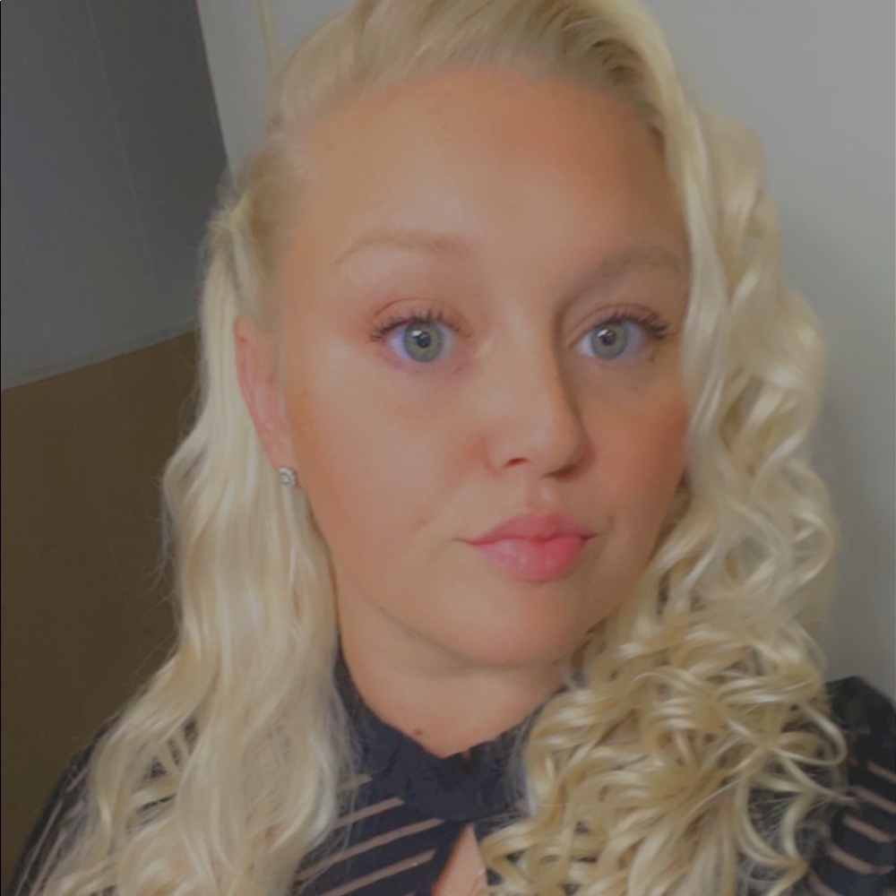 Meet your Posher, Tania